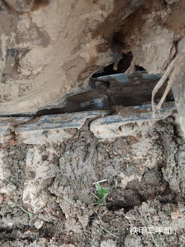 左侧履带整体 （行走机构）