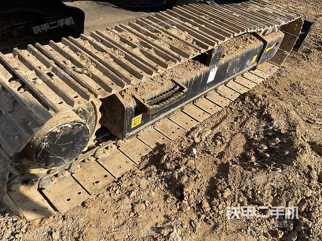 单侧履带整体（整机外观）