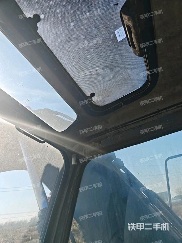 座椅左側(cè)控制臺/音響/含左手柄（駕駛室部分）