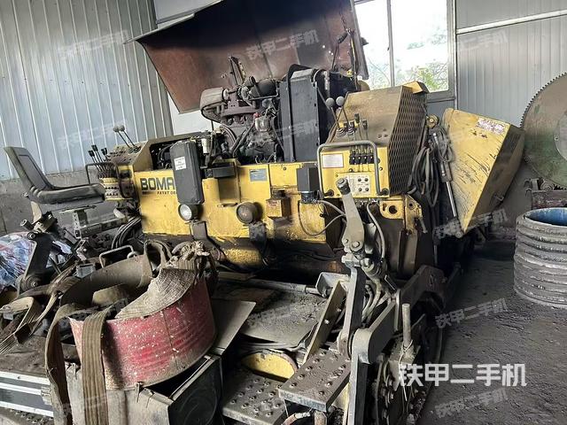 整機(jī)右后45°（設(shè)備外觀及核心部件）