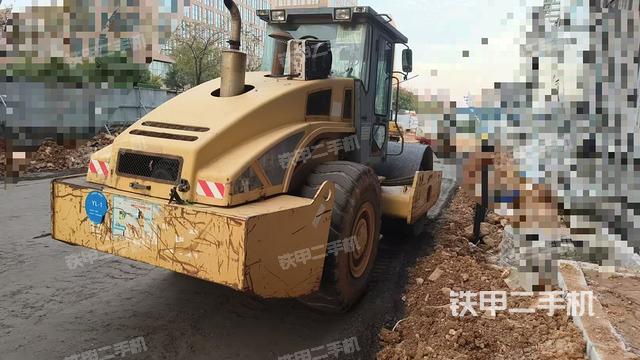 整機(jī)右后45°（設(shè)備外觀及核心部件）