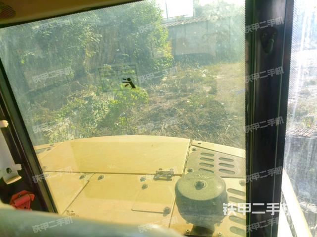 后窗玻璃角標(biāo)（駕駛室部分）