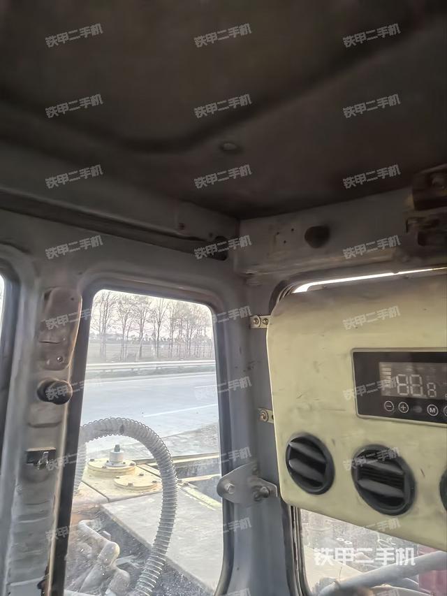 驾驶室左后45度（驾驶室部分）