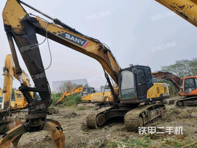 三一重工SY205C-10挖掘机