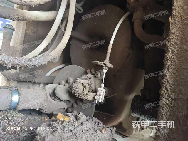 发动机右侧（整机外观及大件）