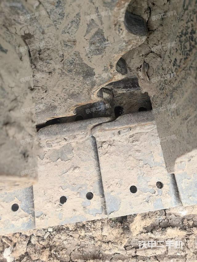 单侧履带整体（整机外观）