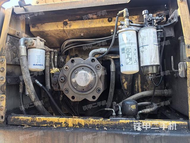 散熱器正面（大件艙室）