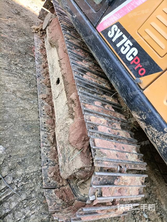 左側(cè)履帶整體?（行走機(jī)構(gòu)）