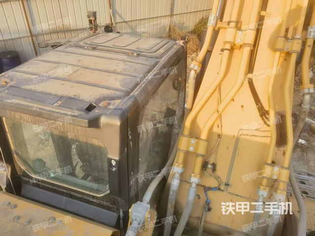 駕駛室頂部（整機(jī)外觀）