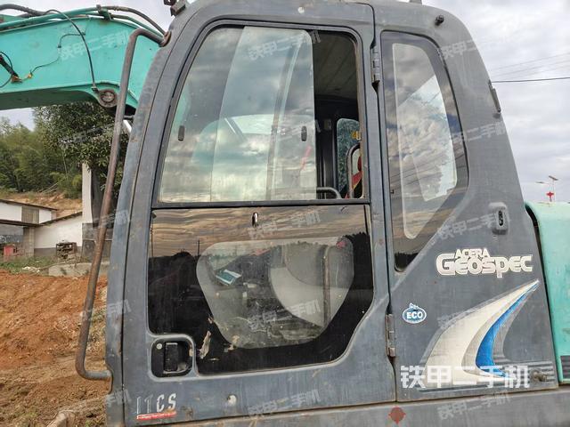  驾驶室正侧（驾驶室部分）