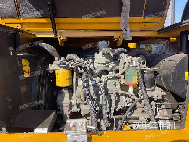 发动机整体俯视（整机外观）