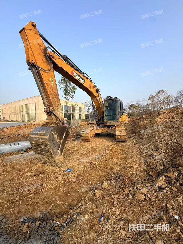 徐工XE205DA挖掘机