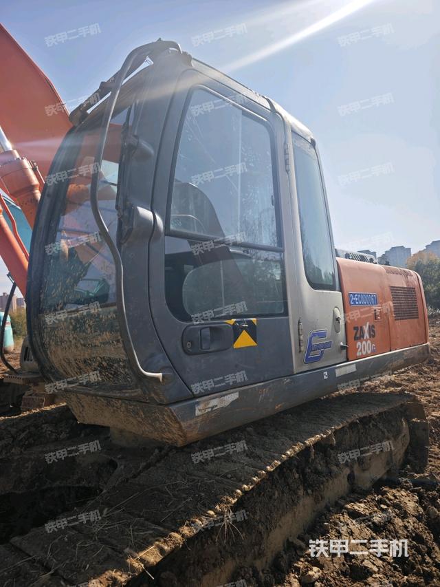 駕駛室頂部（整機(jī)外觀）