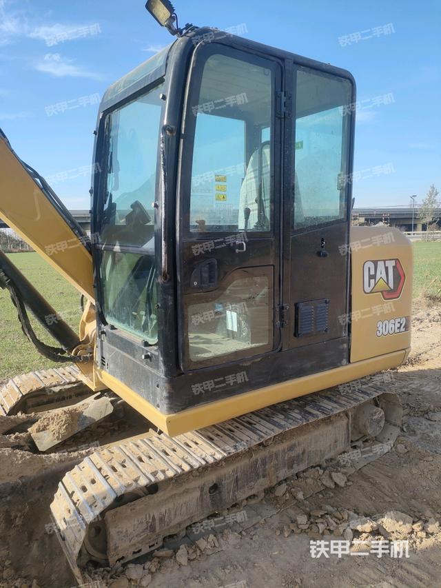 驾驶室整体（整机外观）