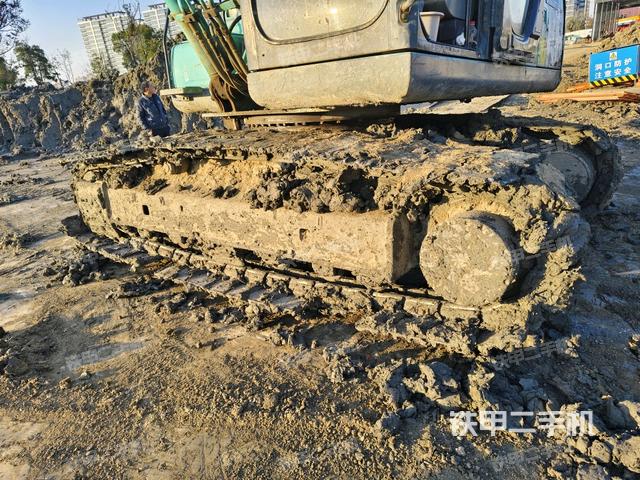 右侧履带整体（行走机构）