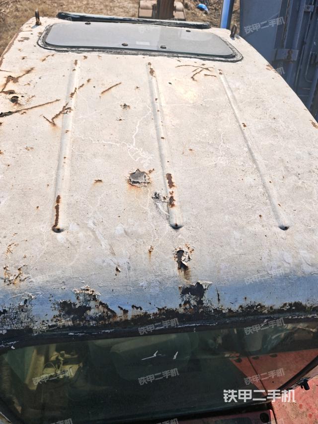 駕駛室頂部俯視（上車部件）