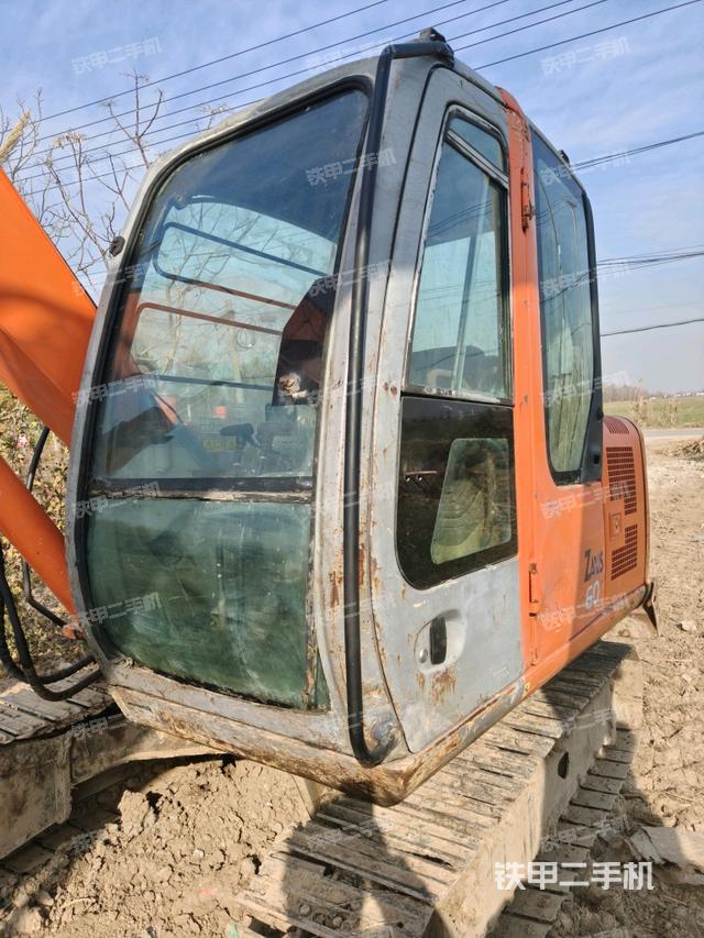 驾驶室整体（整机外观）