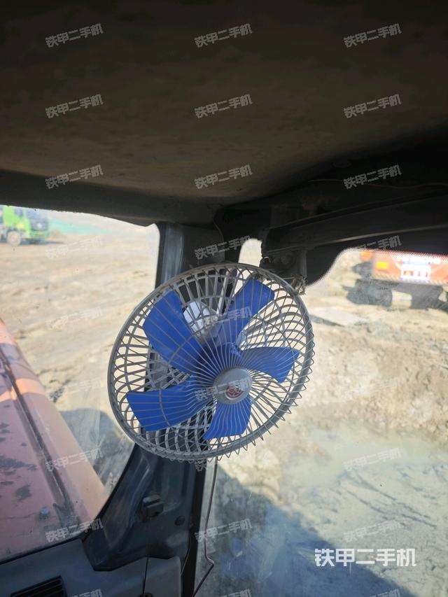 座椅后部（驾驶室部分）