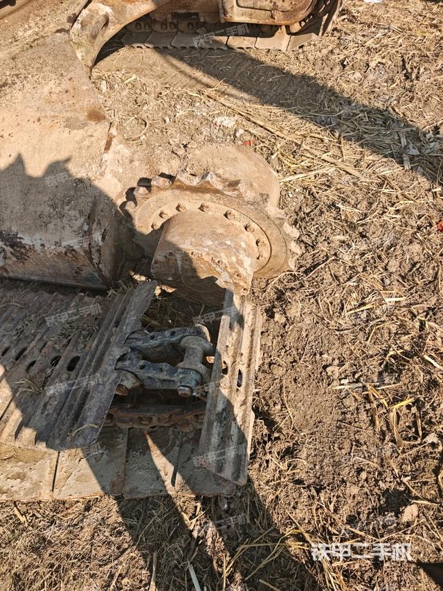 右側(cè)行走馬達(dá)蓋板（行走機構(gòu)）