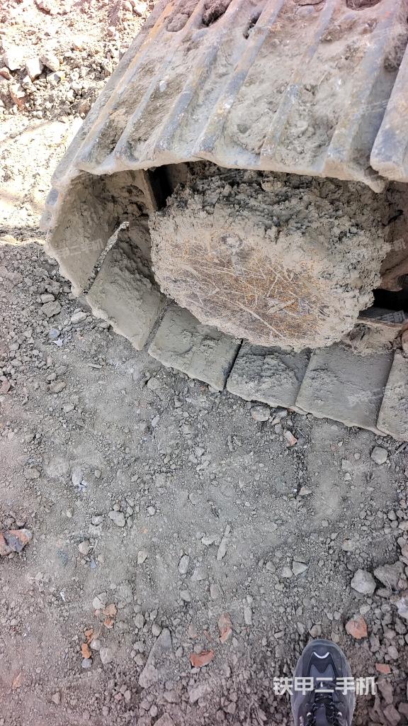 左驅(qū)動(dòng)輪（行走機(jī)構(gòu)）