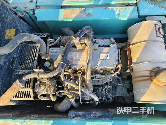 发动机室（上车部件）