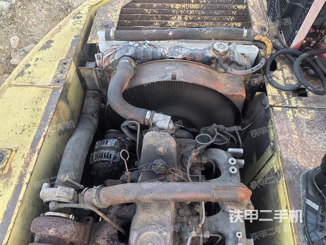 发动机室（上车部件）