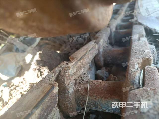 回轉馬達和主控閥（整機外觀）