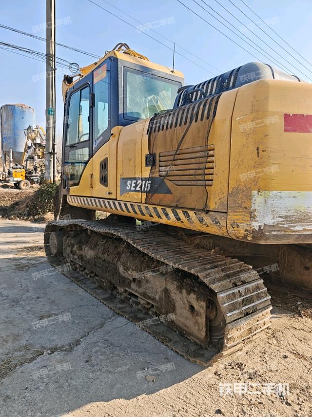 山推SE210W挖掘機