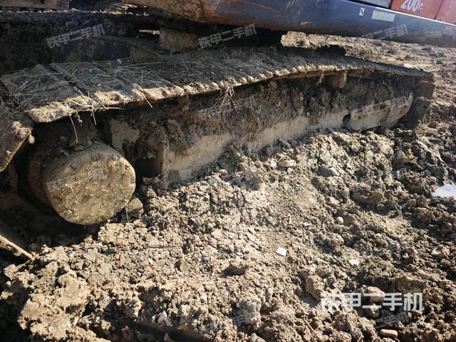 單側(cè)履帶整體（整機(jī)外觀）