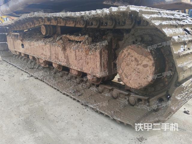 右侧履带整体（行走机构）