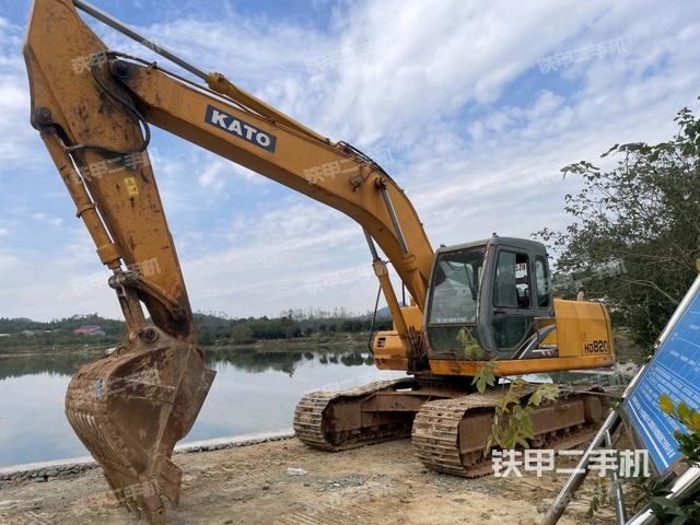 加藤HD820-R5挖掘機(jī)