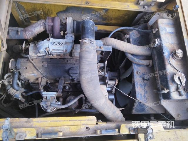 发动机室（上车部件）