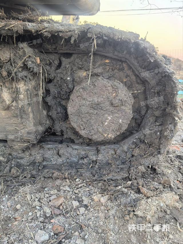 右侧行走马达盖板（行走机构）