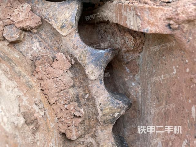 右側(cè)行走馬達(dá)蓋板（行走機(jī)構(gòu)）