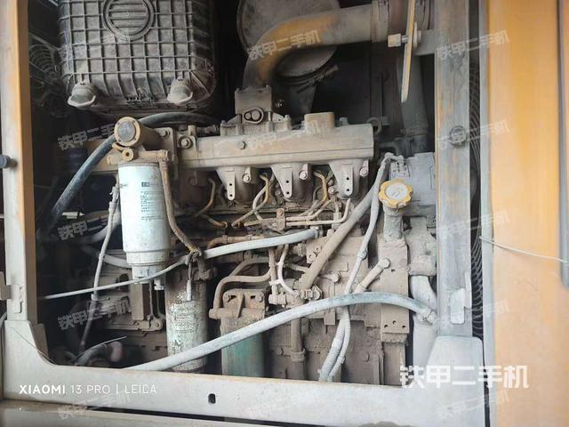 发动机左侧（整机外观及大件）