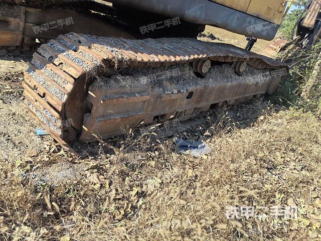 左側(cè)履帶整體?（行走機(jī)構(gòu)）