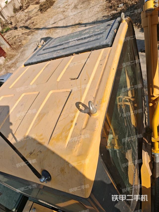 駕駛室頂部俯視（上車部件）