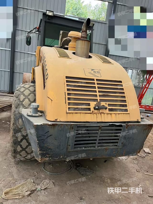 整機(jī)右后45°（設(shè)備外觀及核心部件）