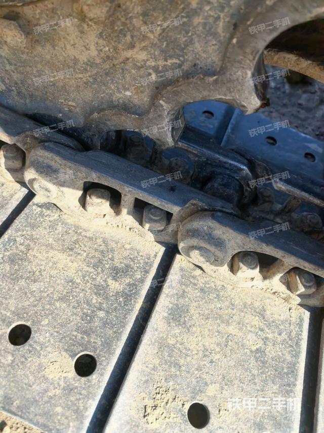 左驅(qū)動(dòng)輪（行走機(jī)構(gòu)）