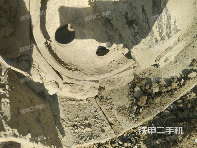 左導(dǎo)向輪（行走機(jī)構(gòu)）