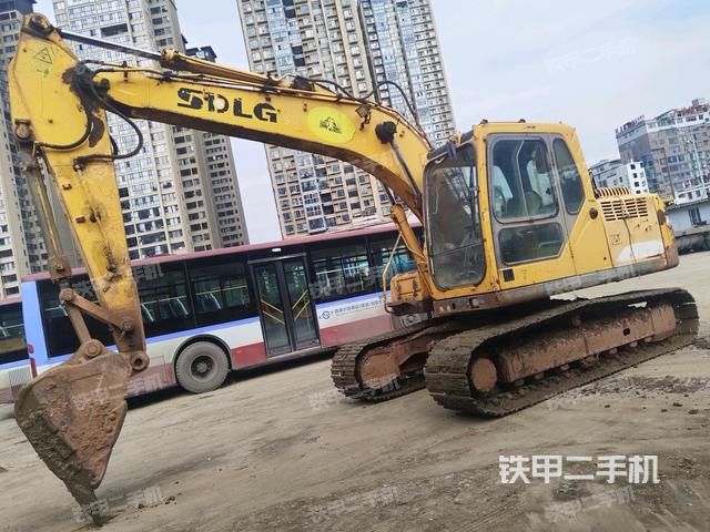 山东临工LG6150挖掘机