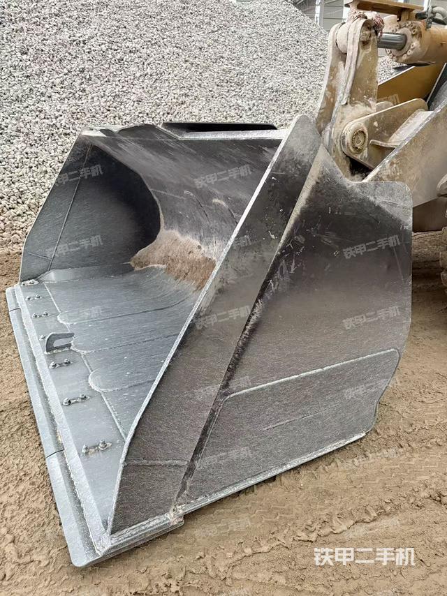 工作裝置整體（整機外觀及大件）