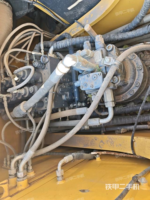 回轉(zhuǎn)馬達（上車部件）