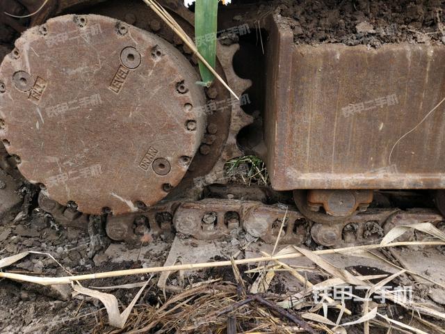 右驱动轮（行走机构）