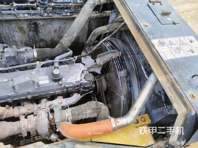 氣門室蓋螺絲特寫（上車部件）