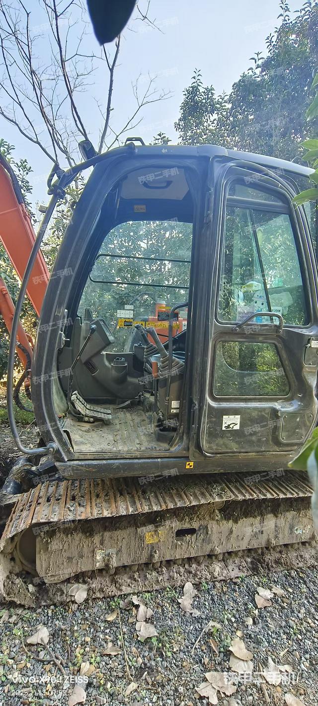 驾驶室整体（整机外观）