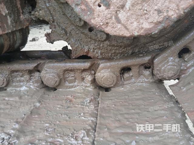 右侧行走马达盖板（行走机构）