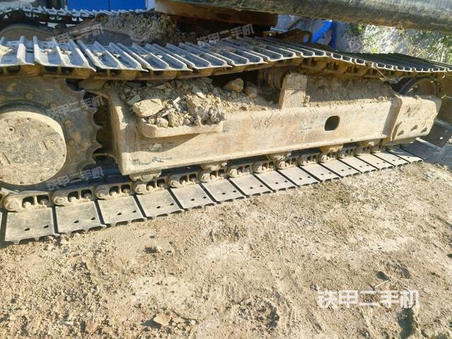 左側(cè)履帶整體?（行走機(jī)構(gòu)）