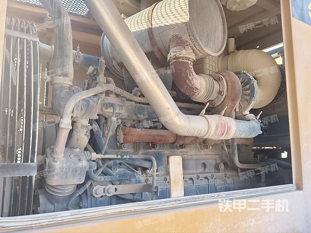 發(fā)動機左側（整機外觀及大件）