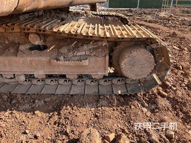 右侧行走马达盖板（行走机构）